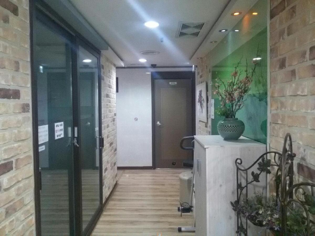 I Want Livingtel Hotel Yongin Exterior foto